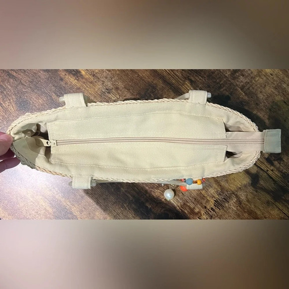 Capelli Straworld Inc. | ladies straw handbag - Picture 14 of 16